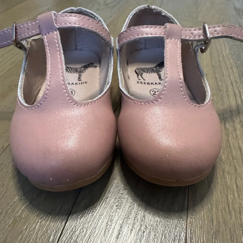 Zeebra Kids mauve pink toddler Mary Janes dressy shoes size 23